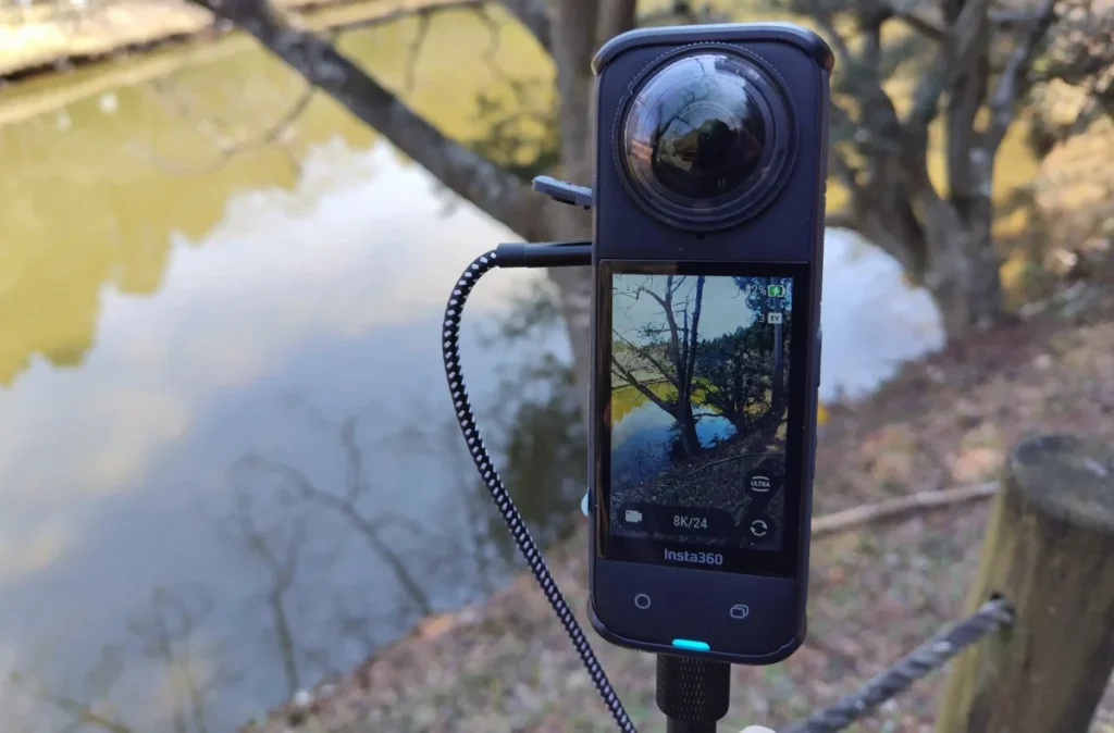 Insta360 X5 バッテリー 充電