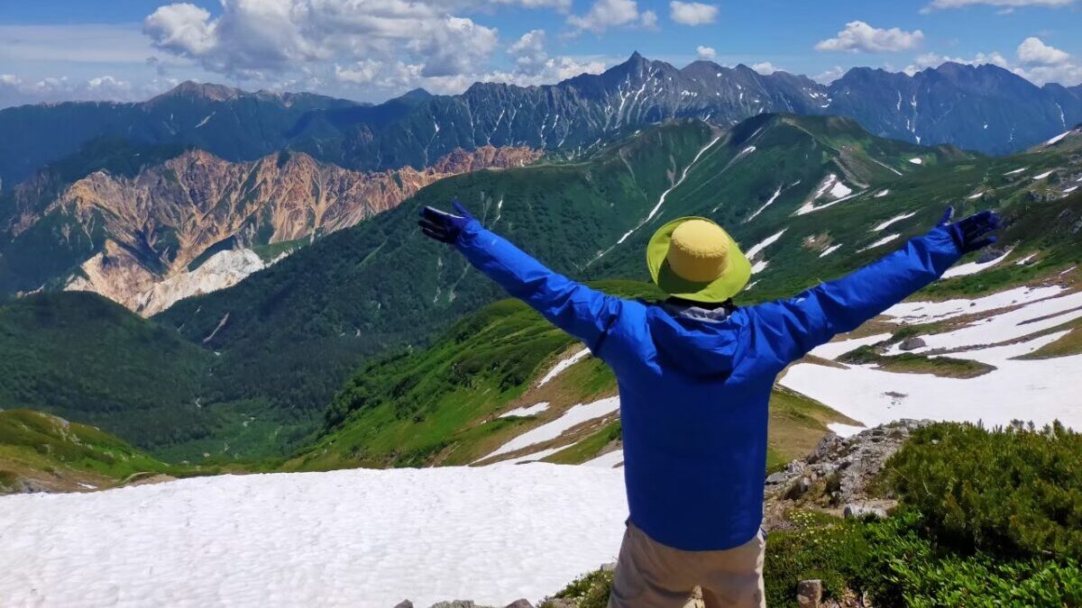 三俣蓮華岳から望む槍ヶ岳の画像
