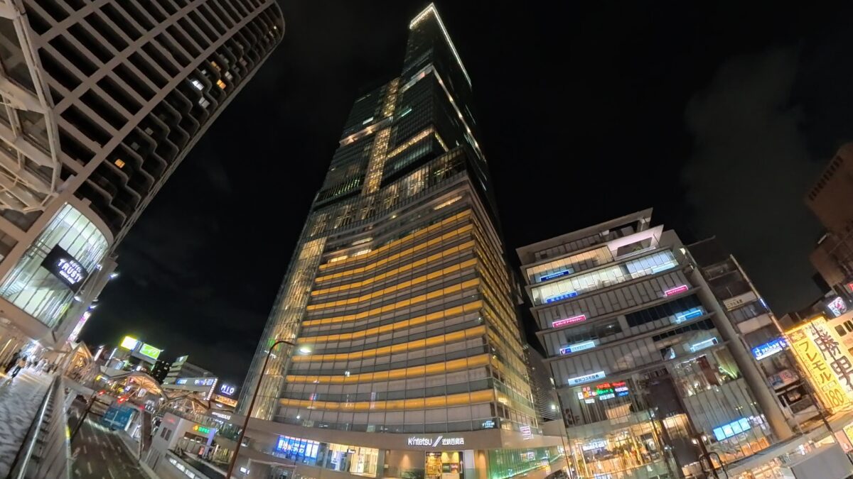 Insta360 X5 夜景画像1