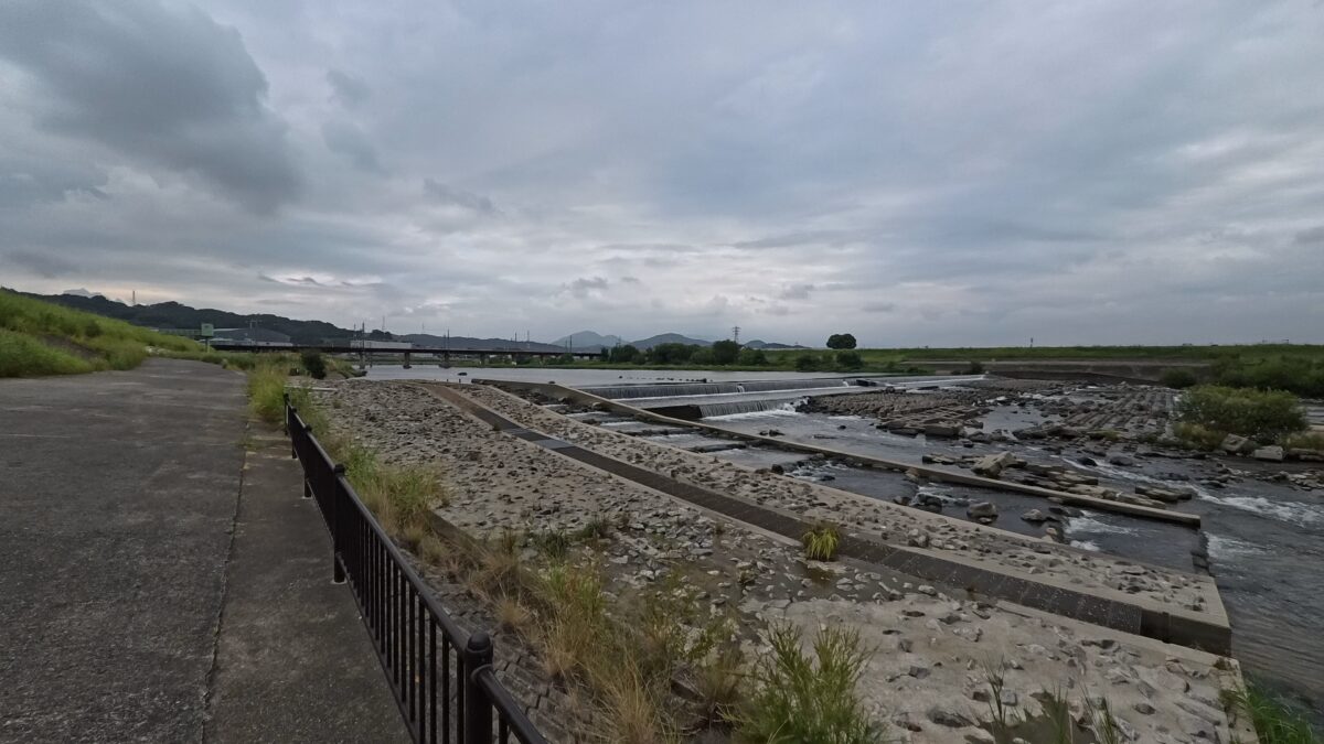 Insta360 GO Ultra 4K HDR sample riverside