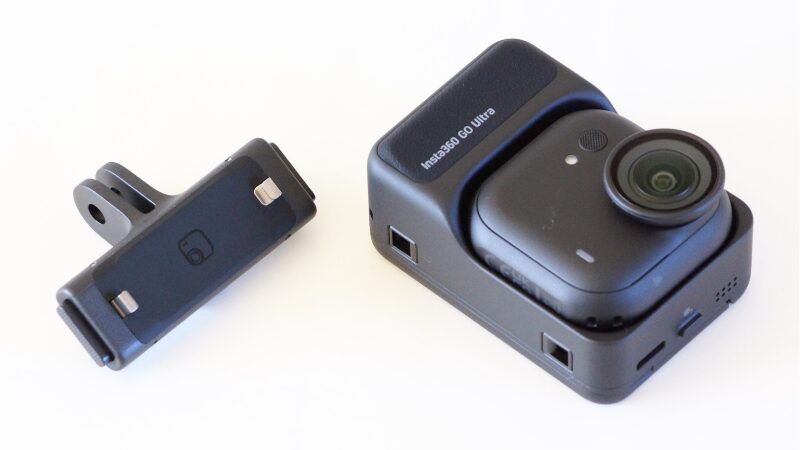 Insta360 GO Ultraのマウント形状