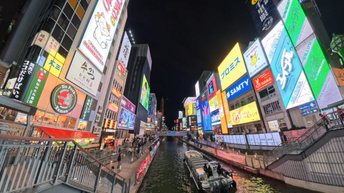 Insta360 X5 ネオン街の映像(GoPro MAX2比較用)