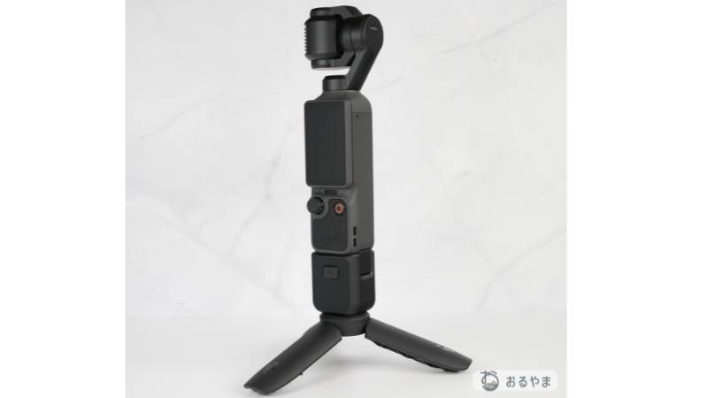DJI Osmo Pocket 4を三脚に立てて撮影スタンバイ