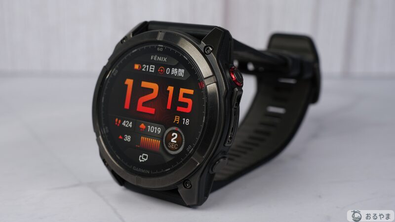 Garmin Fēnix 8 Pro AMOLED 51mm の斜めから見た外観