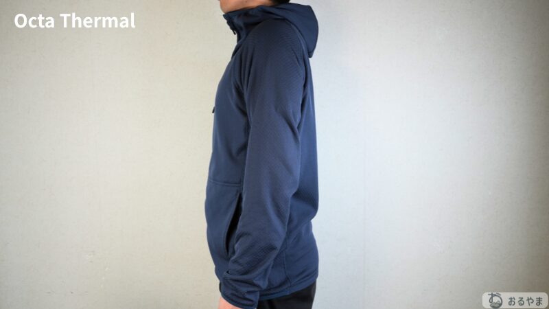 Octa Thermal の横からの着用写真