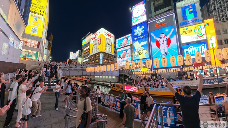 Insta360 X6で撮影した道頓堀の夜景