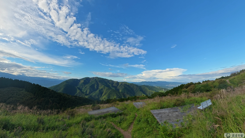Insta360 X6で撮影した金剛山の眺め(日中)