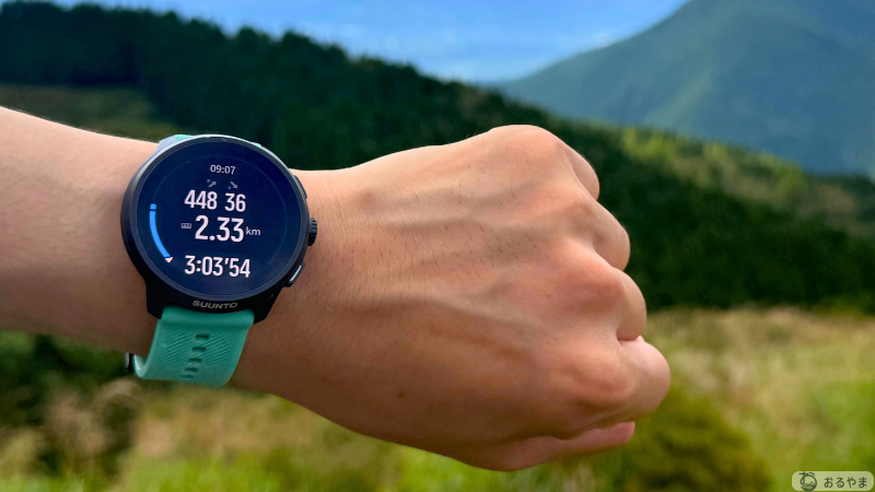 山で腕に着けたSUUNTO RUN 2