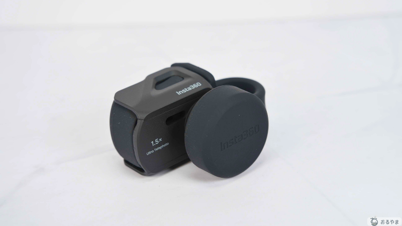 レンズカバーを付けたInsta360 Luna Ultra 超望遠レンズ